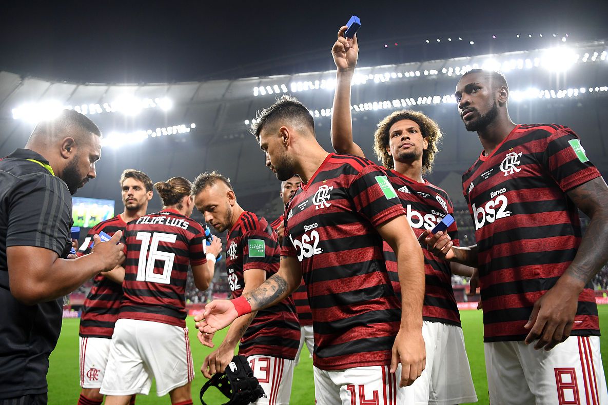 巴西完胜里昂,门迪点燃赛场 巴西完胜里昂,门迪点燃赛场