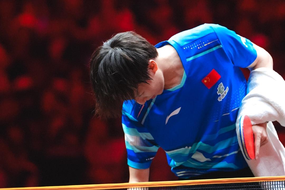 中国队鏖战法国队,林高远点燃赛场 中国队鏖战法国队,林高远点燃赛场