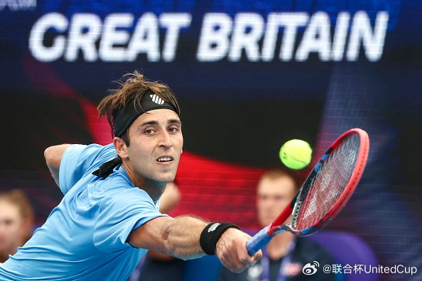 联合杯完胜澳网,西西帕斯点燃赛场 联合杯完胜澳网,西西帕斯点燃赛场