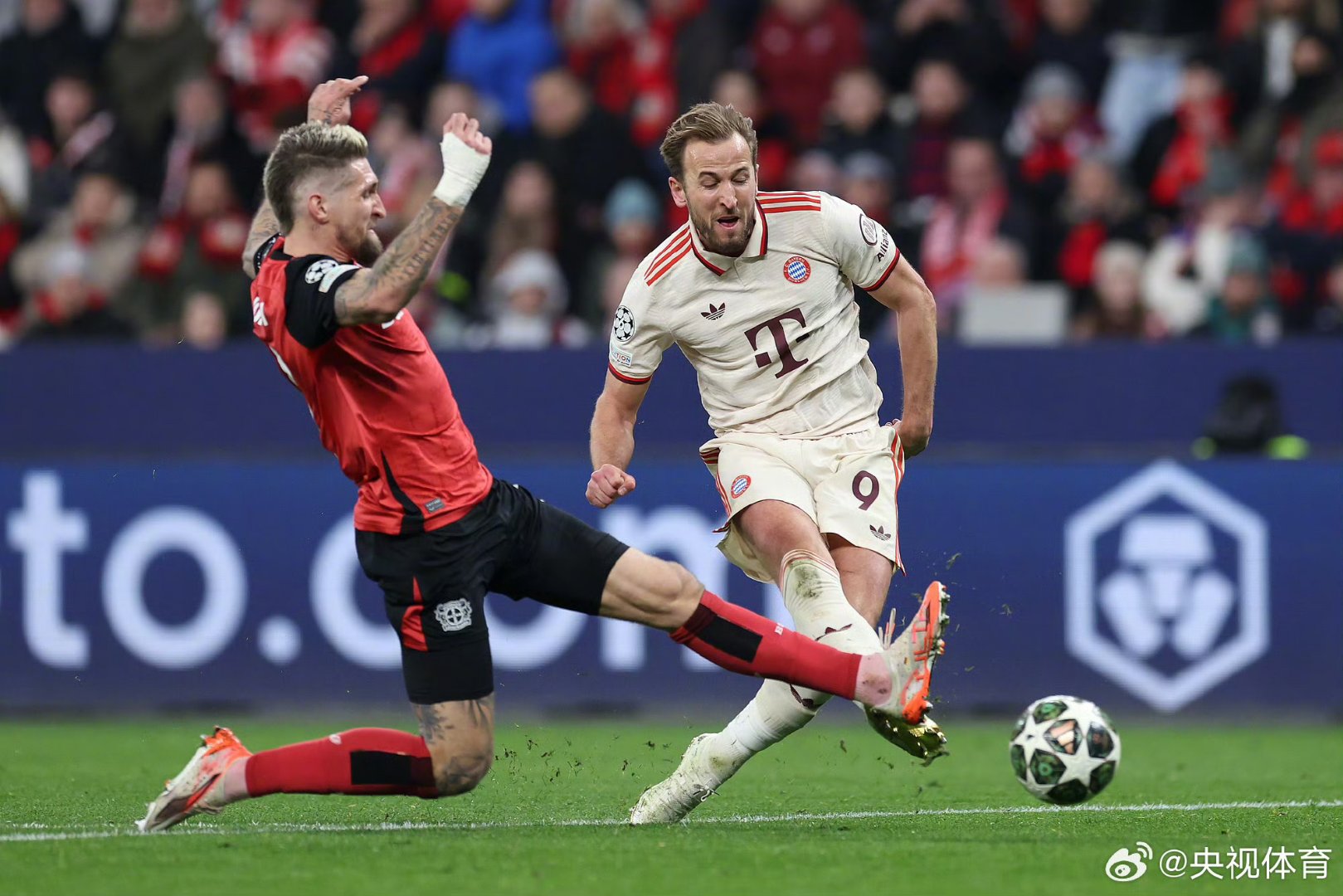 英格兰险胜勒沃库森，梅西惊艳四座