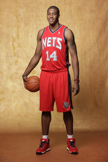 篮网险胜希腊男篮,费沃斯一己之力扛起全队 篮网险胜希腊男篮,费沃斯一己之力扛起全队