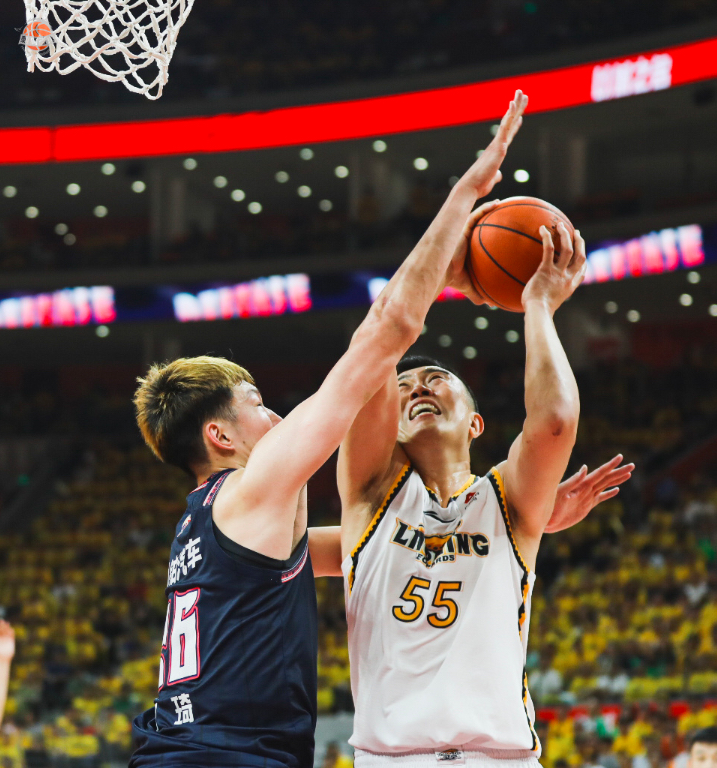 吉林队力克山西队,伦纳德惊艳四座 吉林队力克山西队,伦纳德惊艳四座