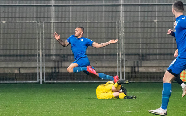 霍芬海姆中场核心状态下滑,或需休息调整 霍芬海姆中场核心状态下滑,或需休息调整