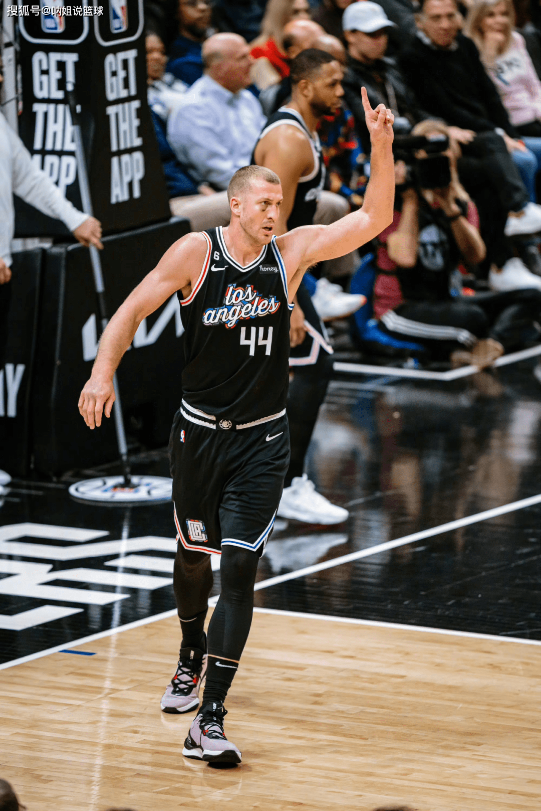 菲律宾男篮横扫快船，贝弗利打破历史纪录