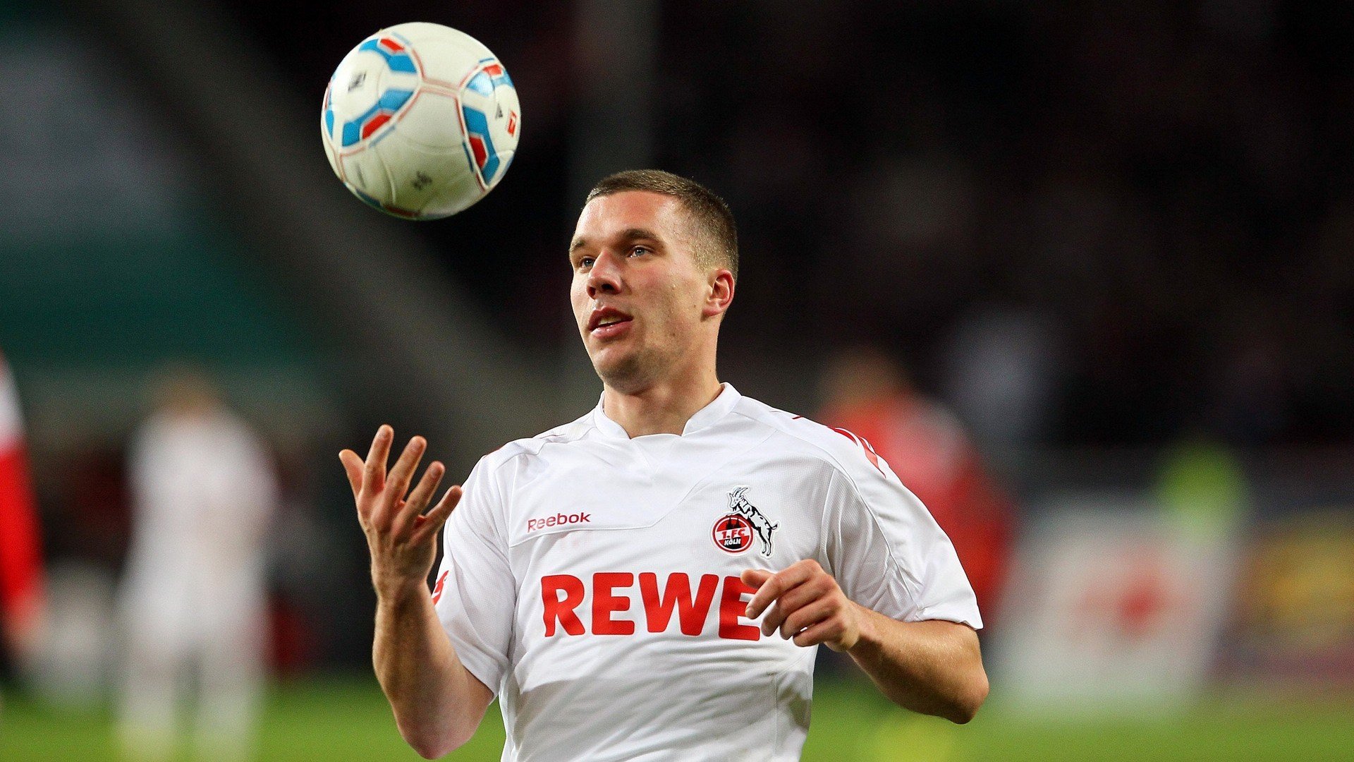 年度焦点之战，委内瑞拉连续得分压制智利，南美足坛格局生变