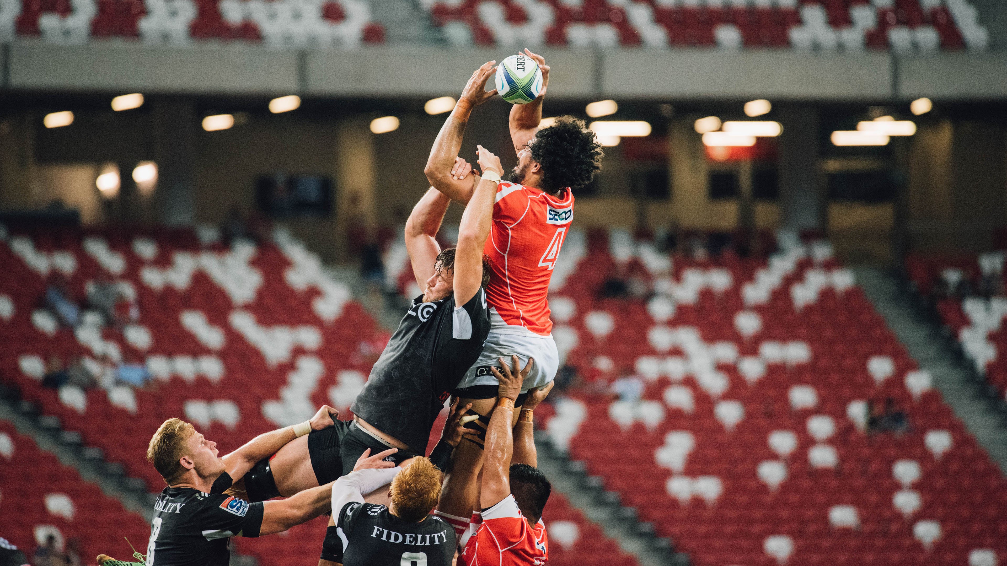 灰熊碾压吉林队，伦纳德展现巨星价值，当团队篮球遇上个人英雄主义